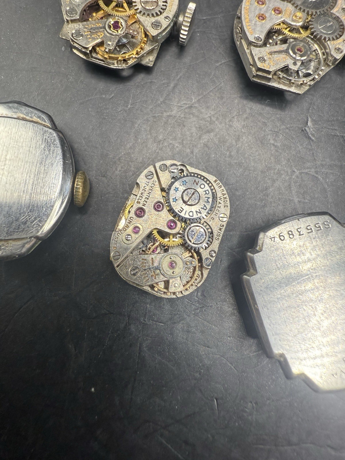 LOT of 16 Vintage Ladies Watch Movements & Dials Various Brands For Parts/Repair