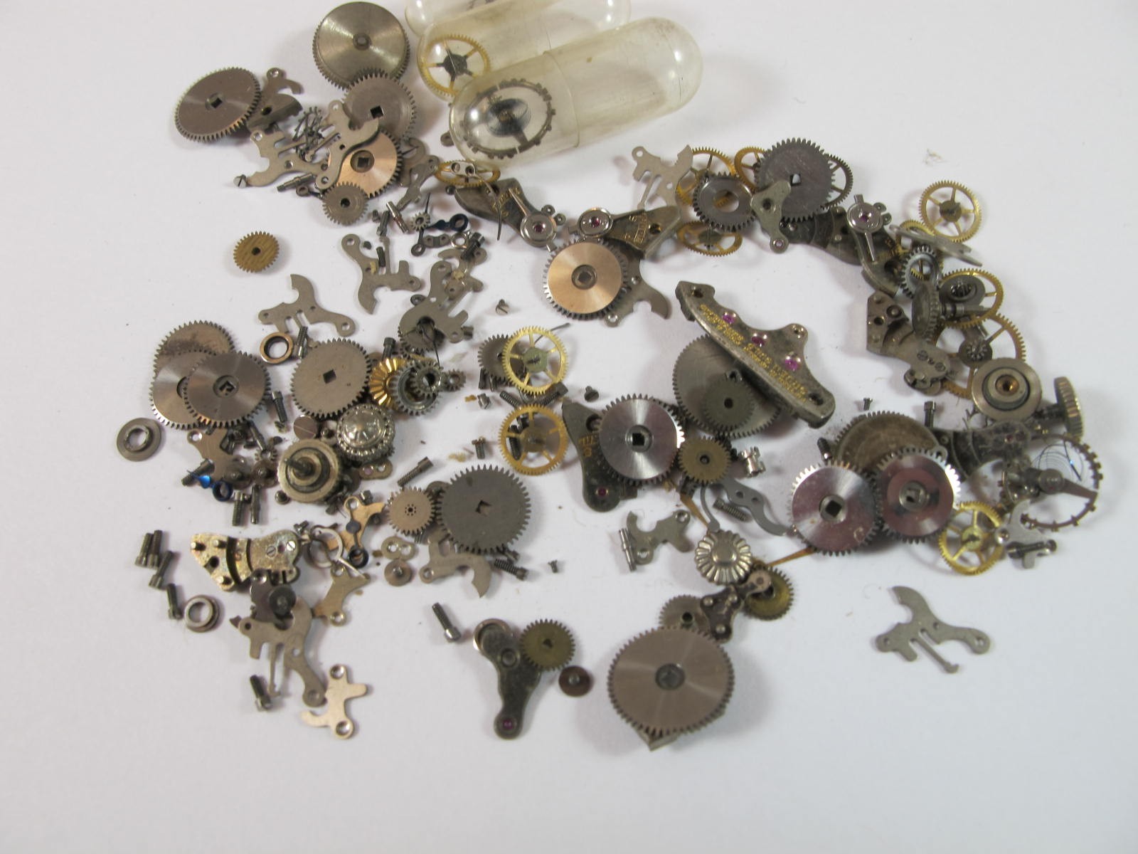 GRUEN WATCH MOVEMENT CALIBER 153 MATERIAL