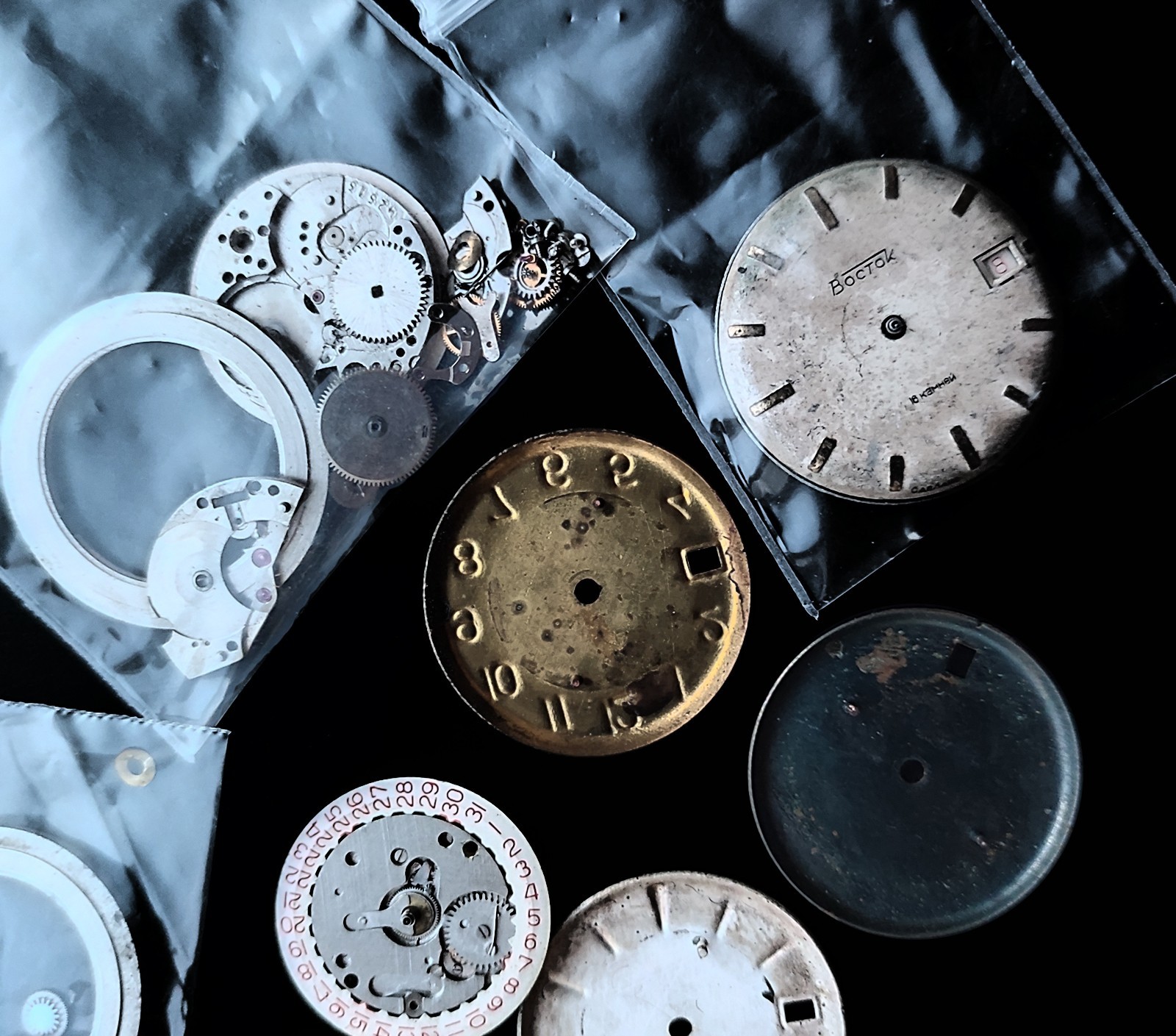 Movement Parts Wostok 2214 and 2209 Dials, Holders, Wheels, USSR Vostok for Use