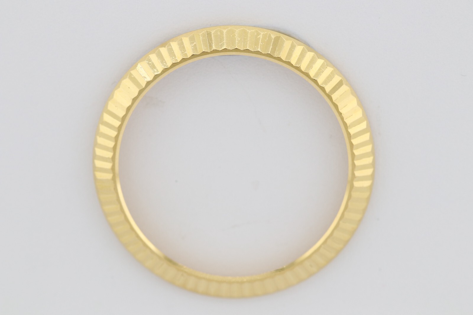 Original 18K Yellow Gold Fluted Bezel For Rolex Datejust 2 116333