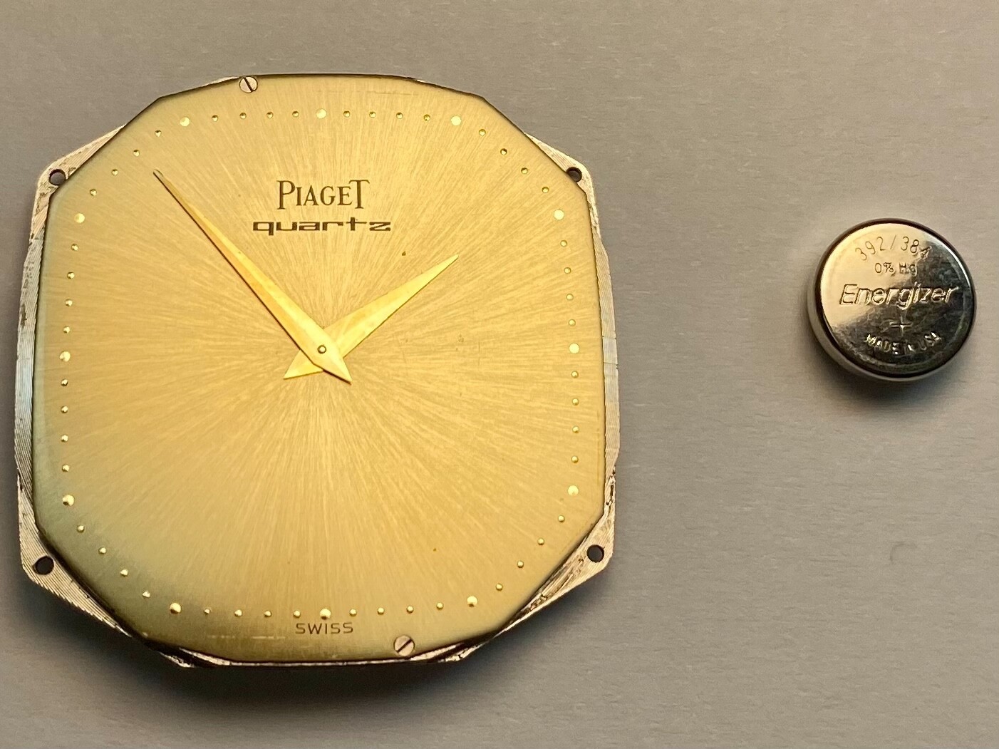 Piaget caliber 7p quartz with gold dial *Hands move with 392 battery* 