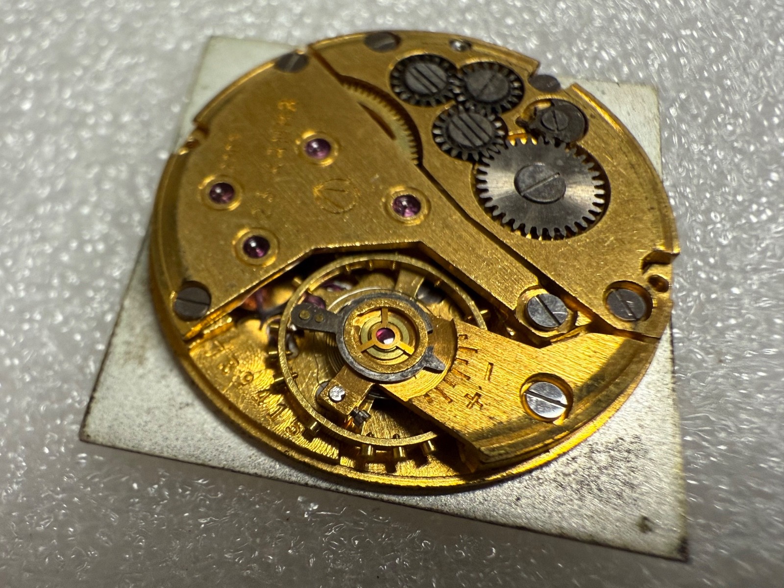 USSR LUCH movement 2209 caliber Gold Plated watch mechanism. FOR PARTS .