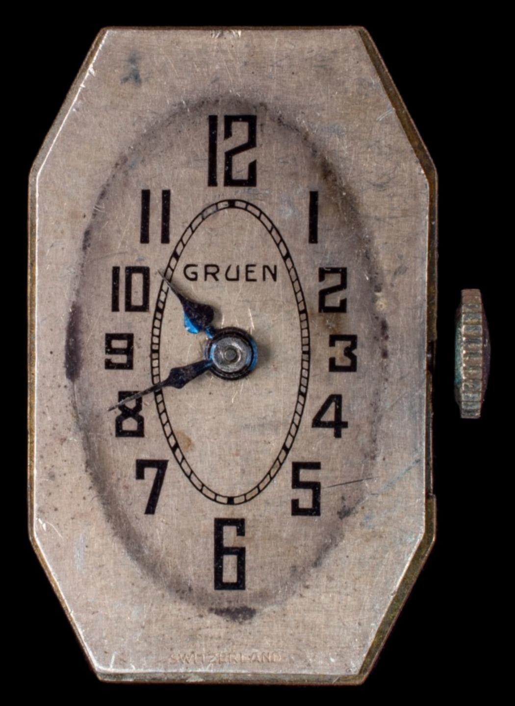 GRUEN 15 Jewels Movement Art Deco Floral Dial Silver with Black Numbers