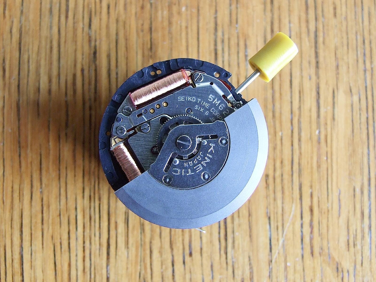 Seiko 5M62A Kinetic watch movement. Spares or repair. Untested. New old stock