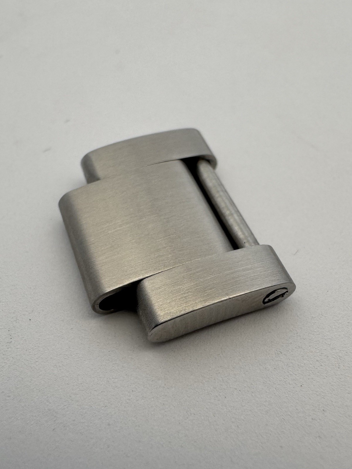 Authentic ROLEX 15.5mm Stainless Steel Oyster Link & Screw For 114270 Explorer