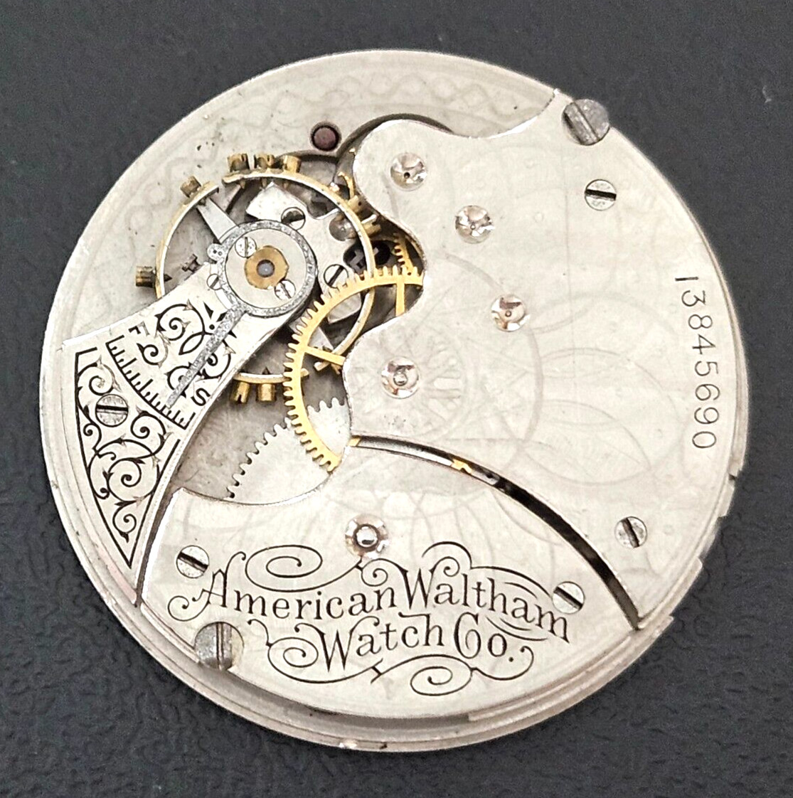 WALTHAM SEASIDE 34mm 7J 6s WATCH MOVEMENT (BALANCE RUNS WITH ROTATION LOT.325