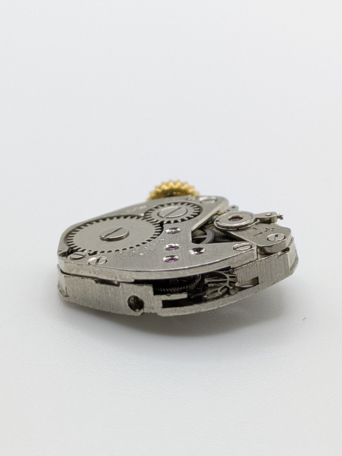FHF ST 69-2 Manual Wind Watch Movement No Dial 17 Jewels Swiss Made Untested