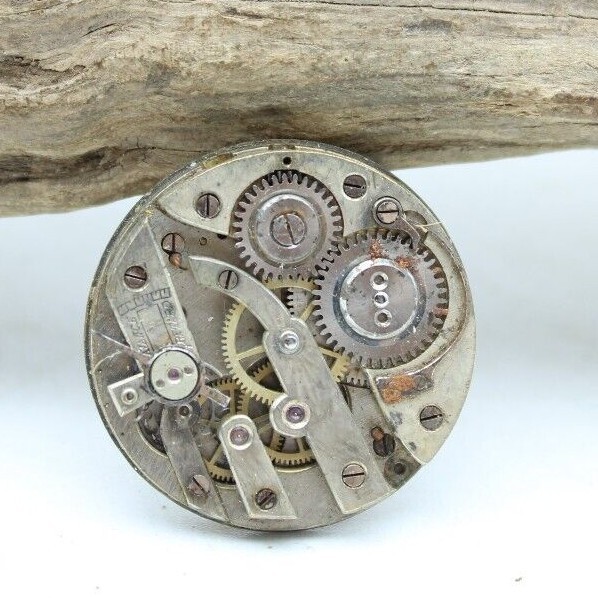 ANTIQUE SWISS POCKET WATCH MOVEMENT 29.4mm DIAMETER FOR REPAIR (Q3E)