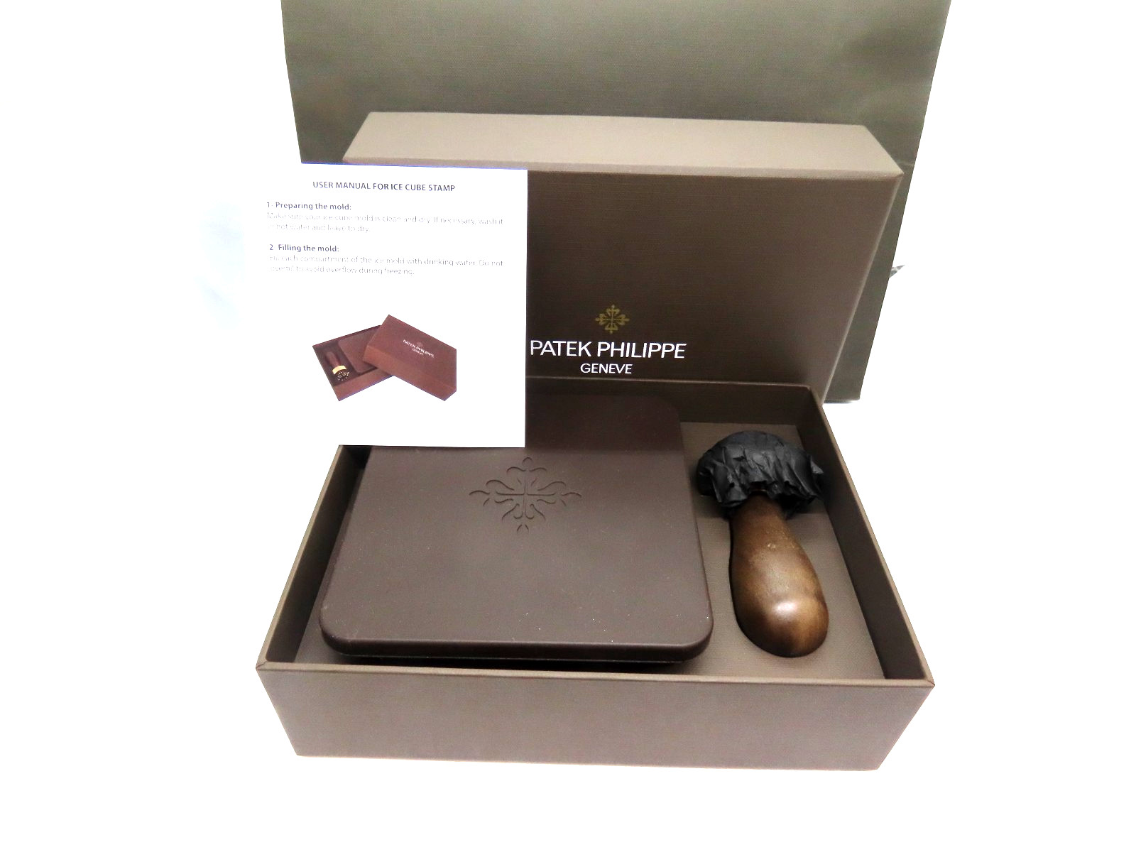 Patek Philippe Ice Cube Stamp Document Stamp Special gift for VIP customers