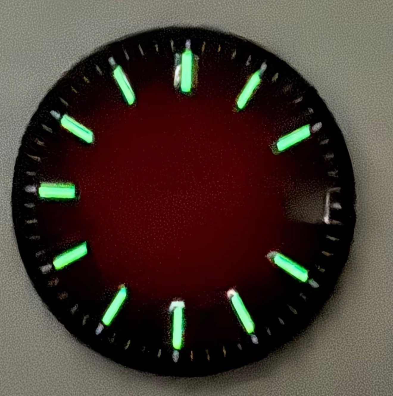 29mm Luminous Metallic Red Sterile Striped Watch Dial NH35