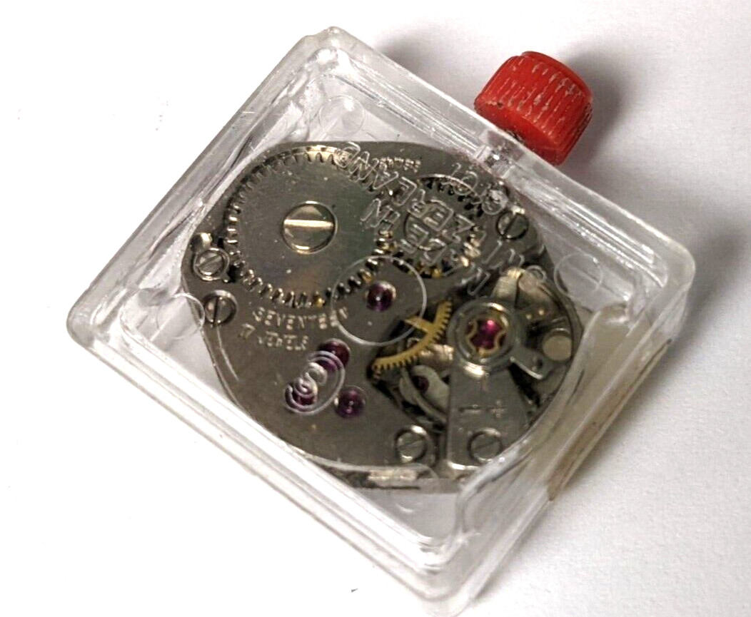 FHF 69 MOVEMENT White 17 jewel NOS manual wind movement with hour wheel (include