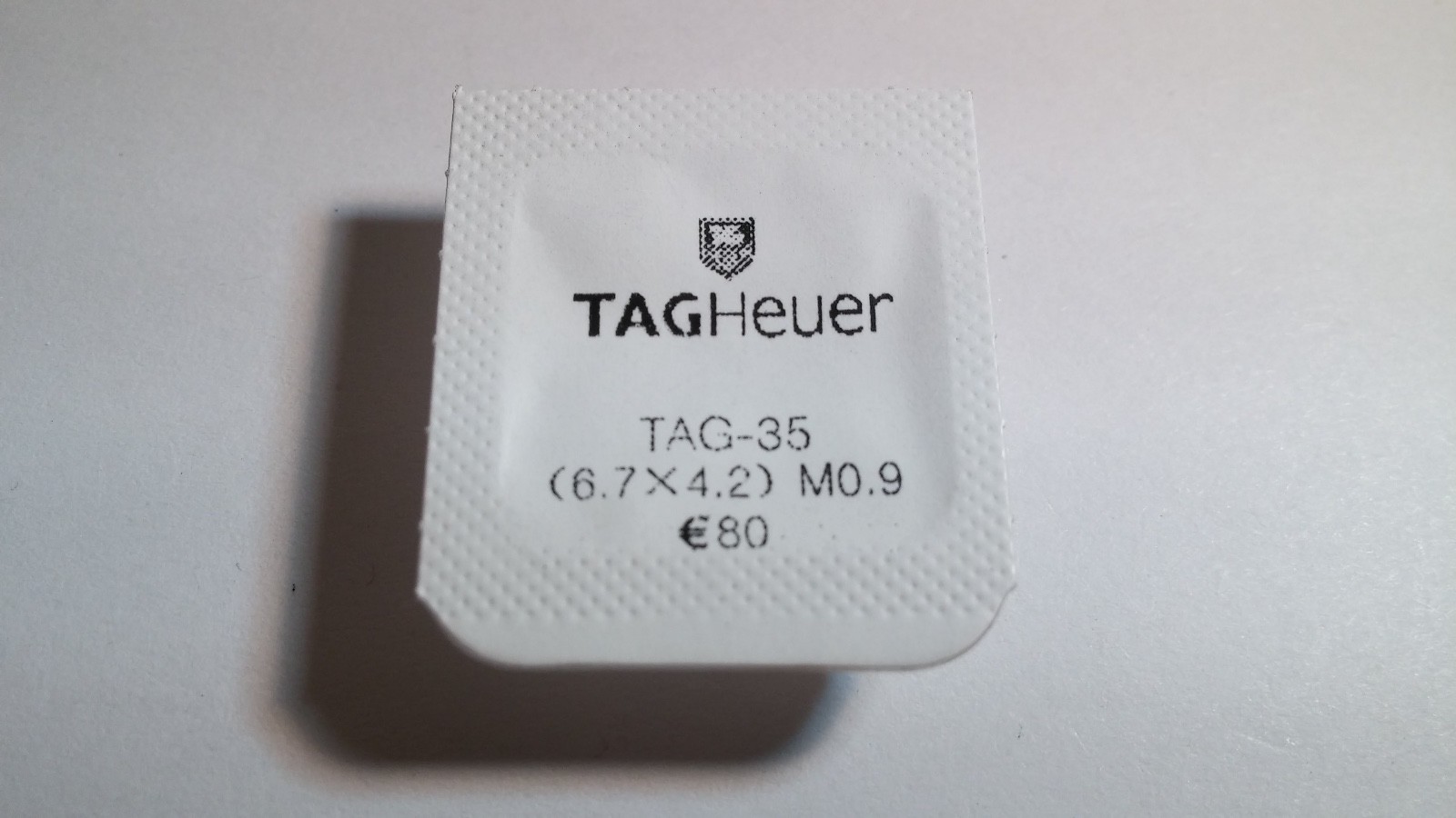 Tag Heuer YELLOW screwdown crown 6.7mm x4.2. M0.9 Tag-35. NEW sealed