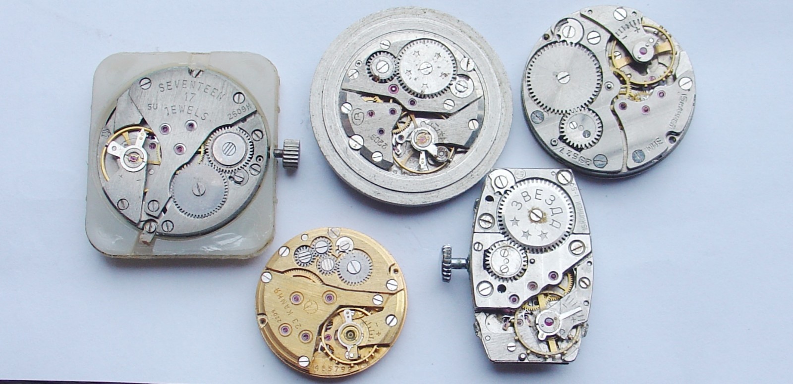 MOVEMENTS (5pS) OF SOVIET RUSSIAN POBEDA (ZIM) WATCHS for parts