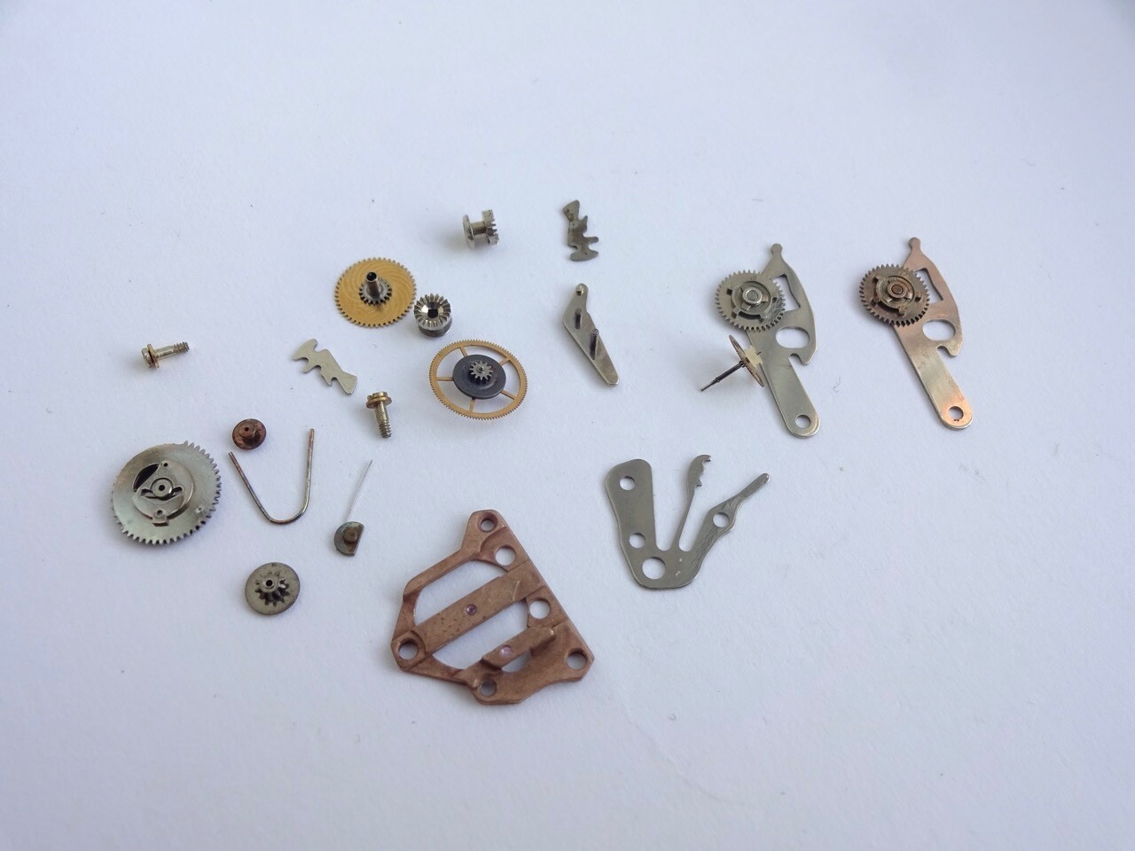 ESA9162 and ESA9164 Spare Parts for Tuning Fork Movements Watches (ref P173)