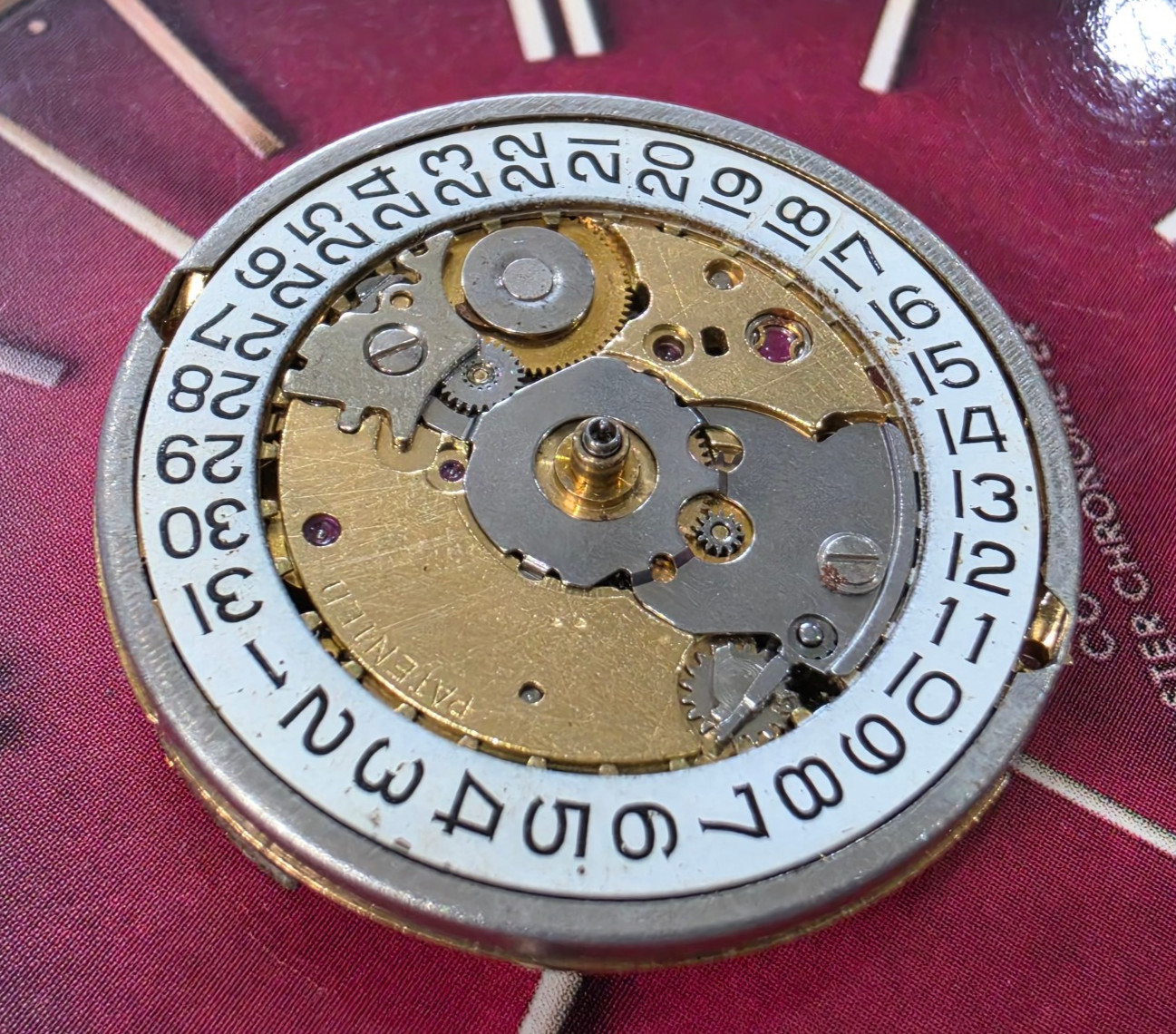 Sandoz Automatic Mechanical Eta 2873 Running for fix or part.