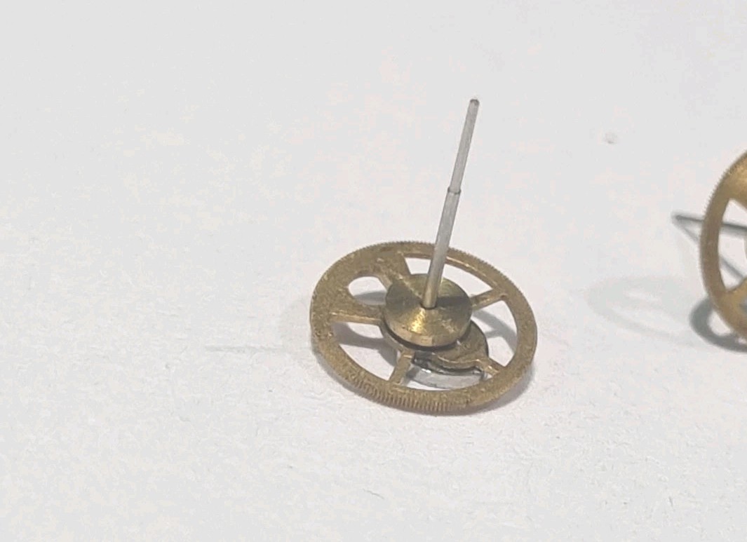 VENUS 200 WATCH CHRONOGRAPH RUNNER AND HEART PART NUMBER 8000 HEIGHT 8.25MM