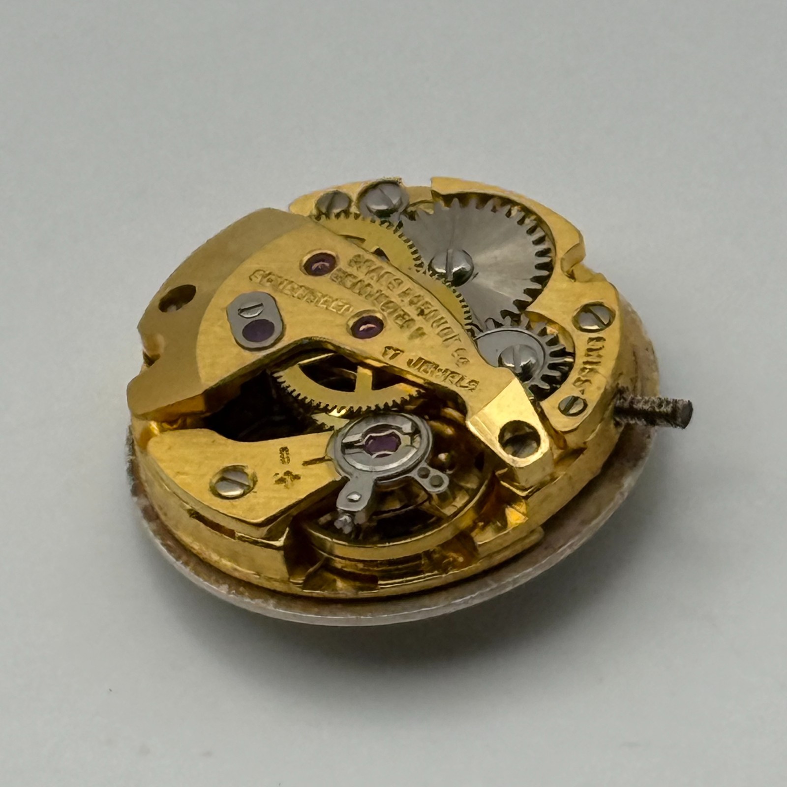 FHF 57-21 Fontainemelon Watch Movement Tradition 17 Jewels Swiss Parts 15.2mm