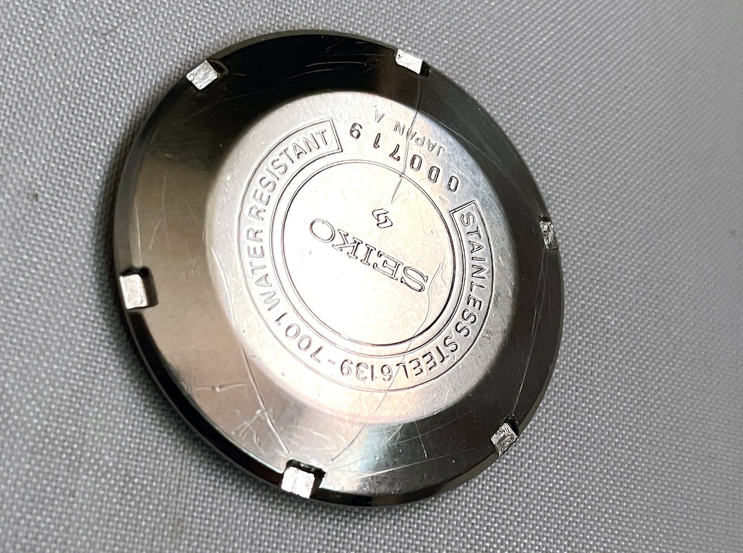 Seiko 6139-7001 WATER RESISTANT Screw-on Case Back 1970/D