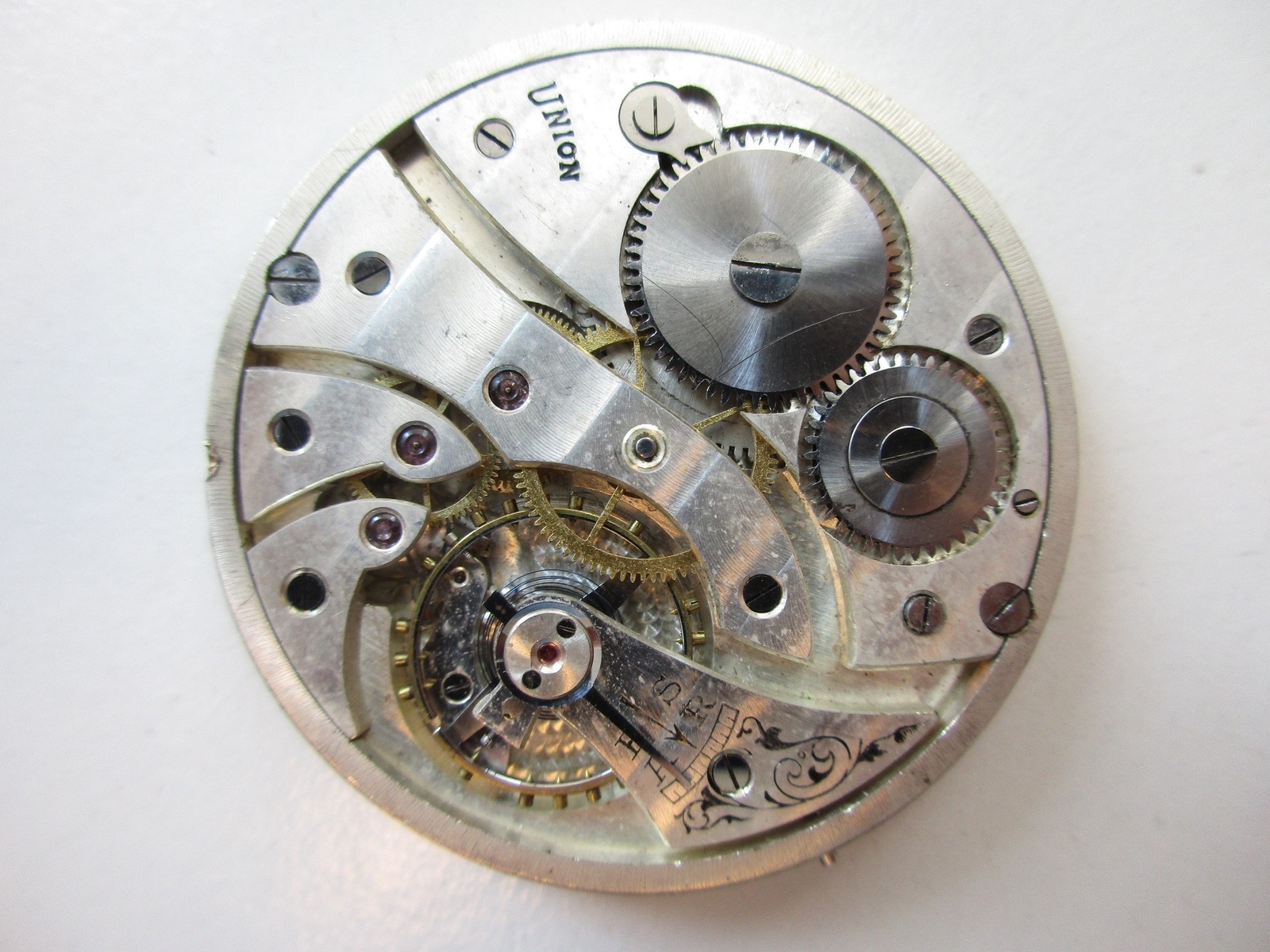 Union vintage pocket watch movement – diam. 42.2 mm – runs – missing parts