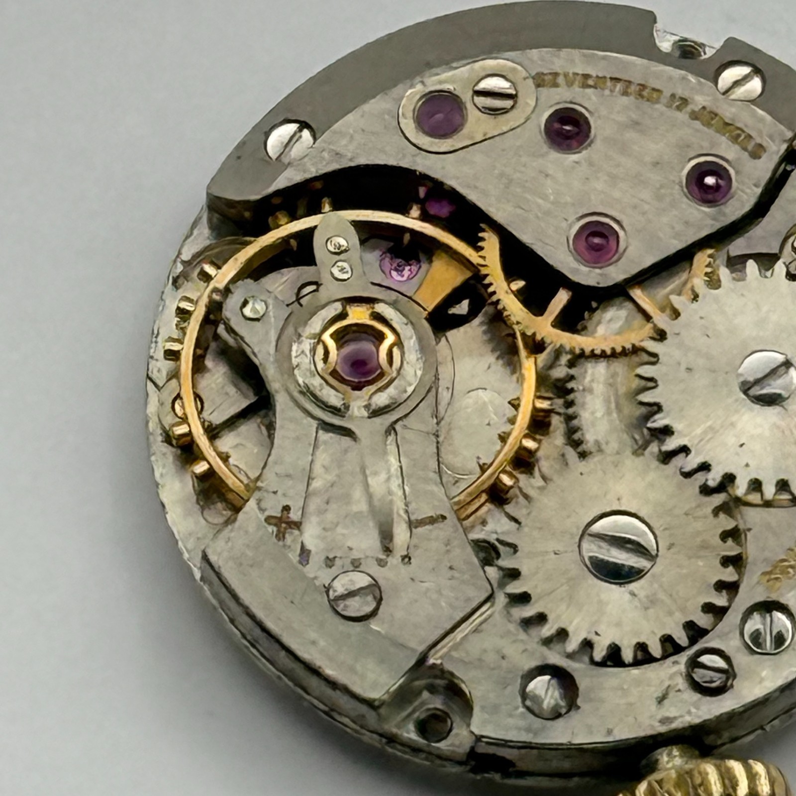 ETA 2510 Watch Movement Garrard 17 Jewels Ladies Manual Wind Vintage Parts 17.5m