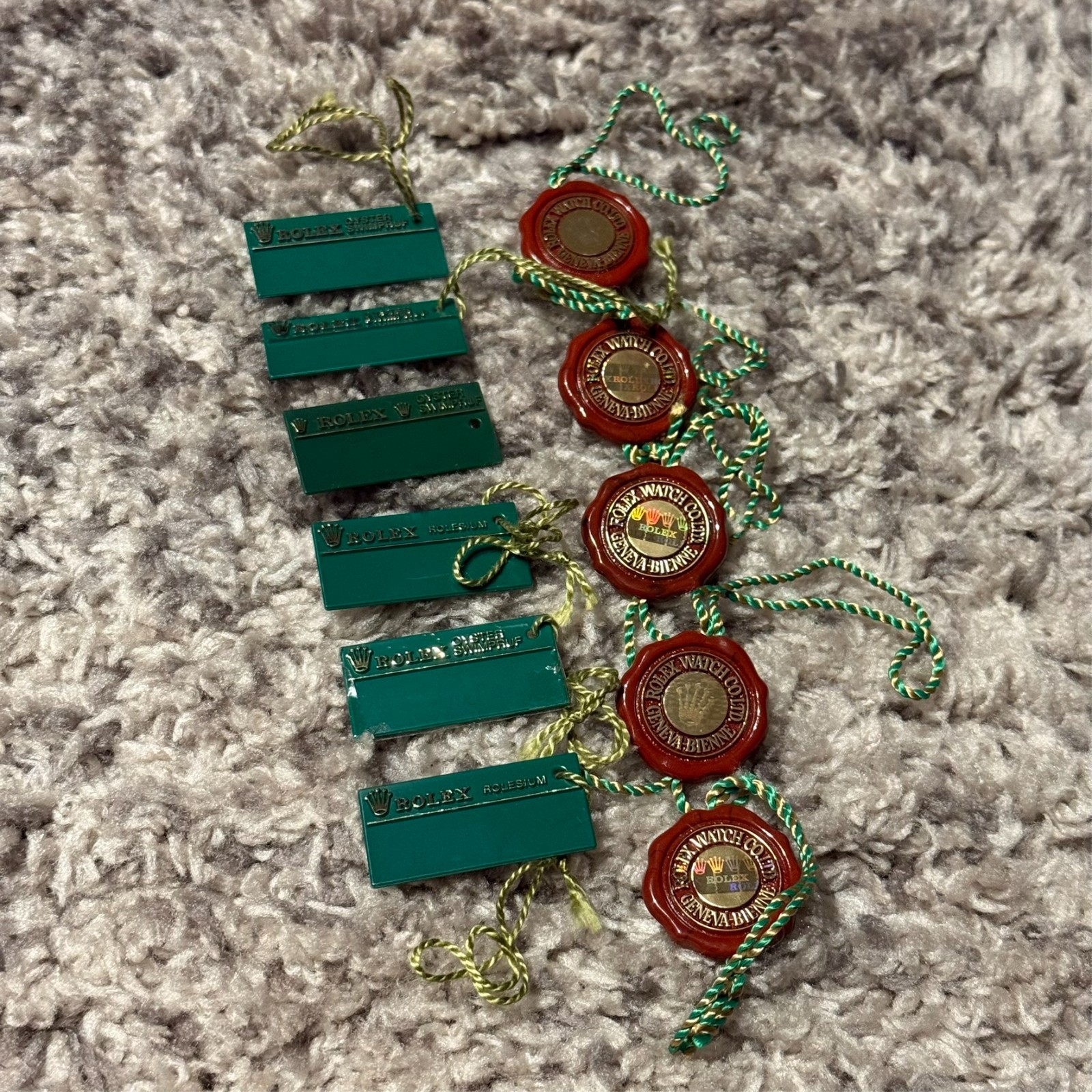 [100% authentic] ROLEX Red Crown Hang Tag & Green Hang Tag 11-Piece Set