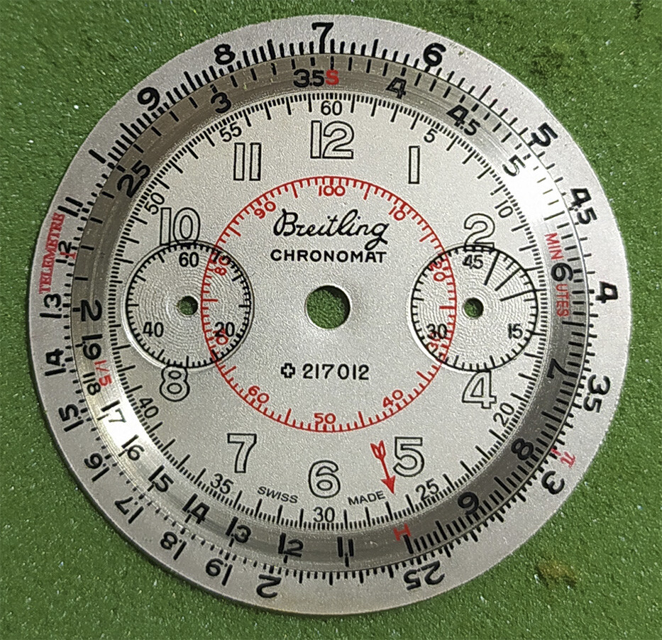 Breitling Chronomat watc hdial and Bezel