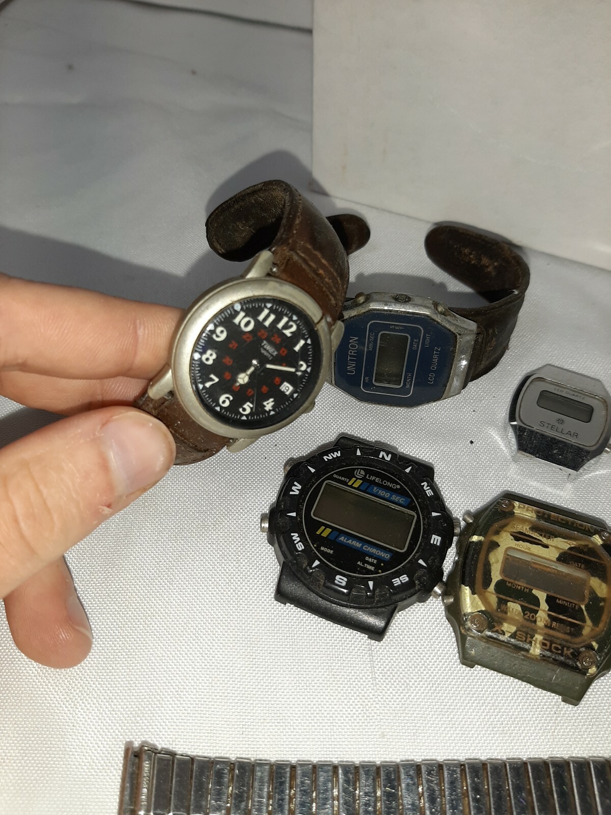 LOT OF VINTAGE WATCH PARTS bands and more timex stellar unitron