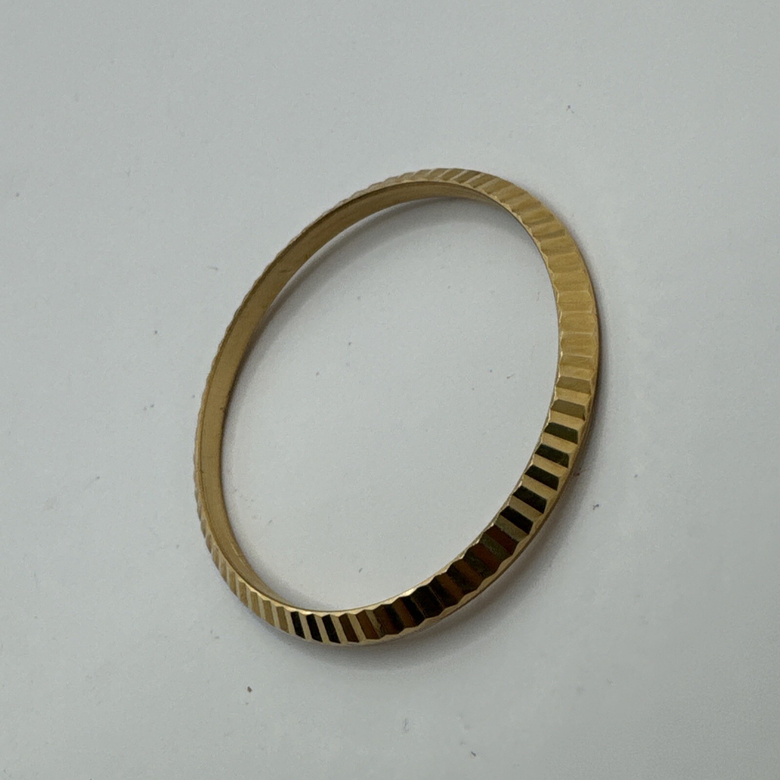 Genuine Rolex 18k Fluted Bezel 36mm 16233 For Sapphire Crystal Model plolished.