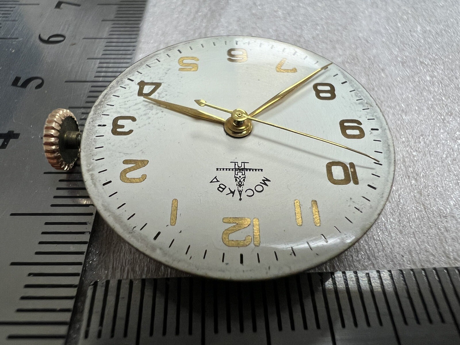 Watch movement USSR Moskva From Gold Watches 1MCHZ. FOR PARTS