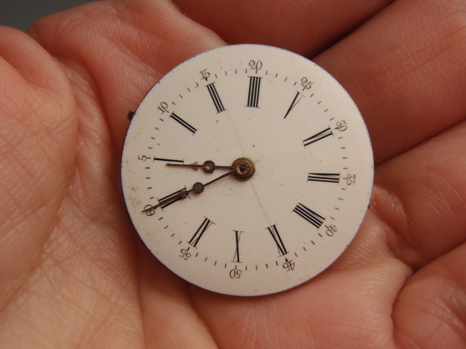Vintage Manual Wind Pocket Watch Movement 28mm Across for Parts
