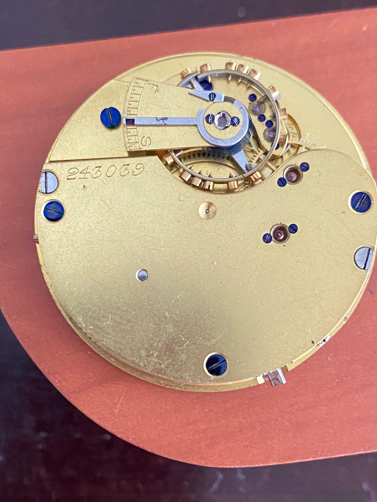 VINTAGE 41.4MM ENGLISH POCKET WATCH MOVEMENT, LONDON, NOT RUNNING, BAD STAFF