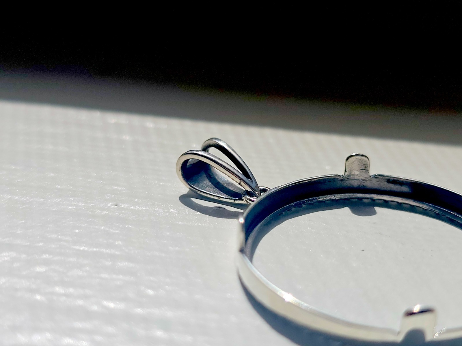 925 Sterling Silver Prong Back Illusion Edge Bezel for 26mm Susan B Anthony