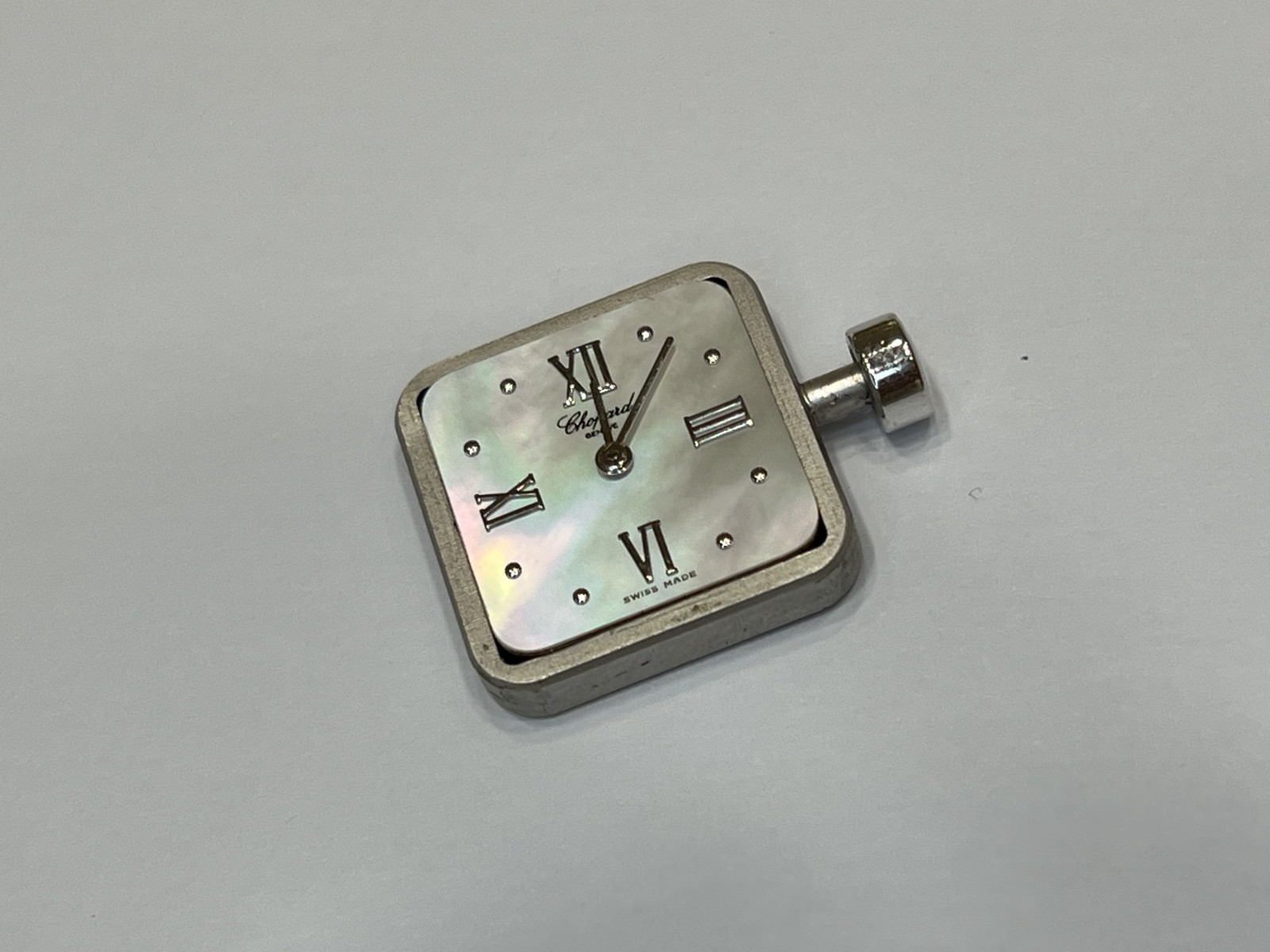Chopard Geneve Gold Crown 18k & Movement & Dial & Glass Quartz Eta 976.001 Swiss