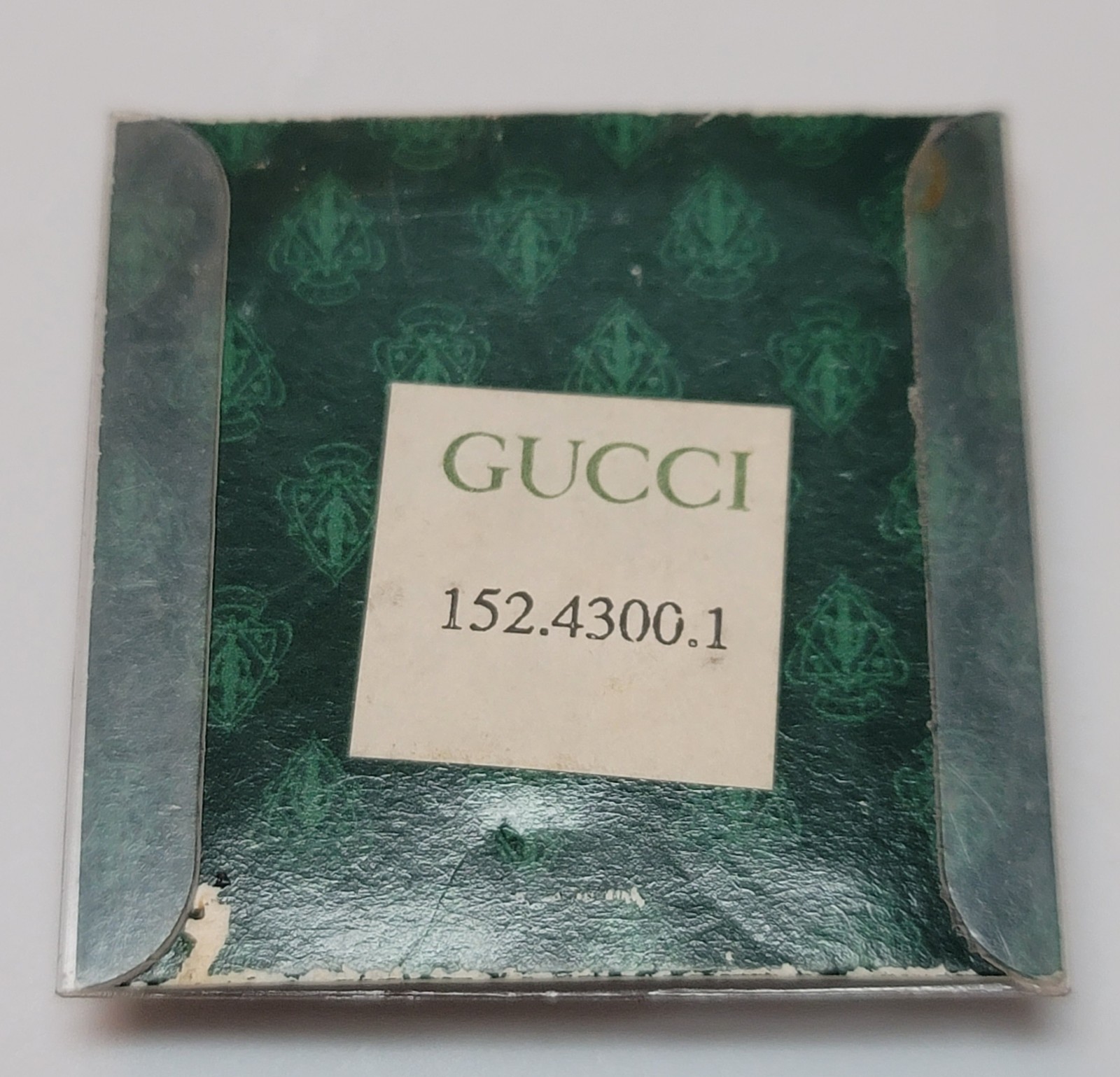 SB4-G7: Brand New Genuine GUCCI 4200M Case Back – Silver Tone – Stainless Steel