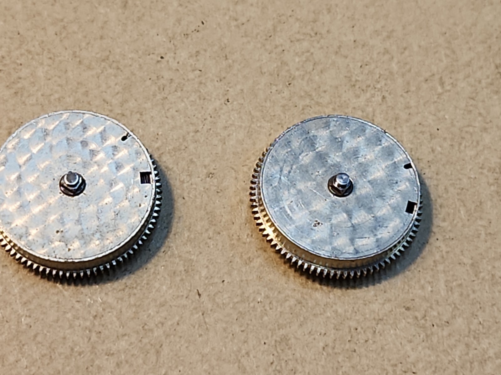 Lot Of 2 Pocket Watch Fancy Mainspring Barrels With Cover And Arbor 12.85mm