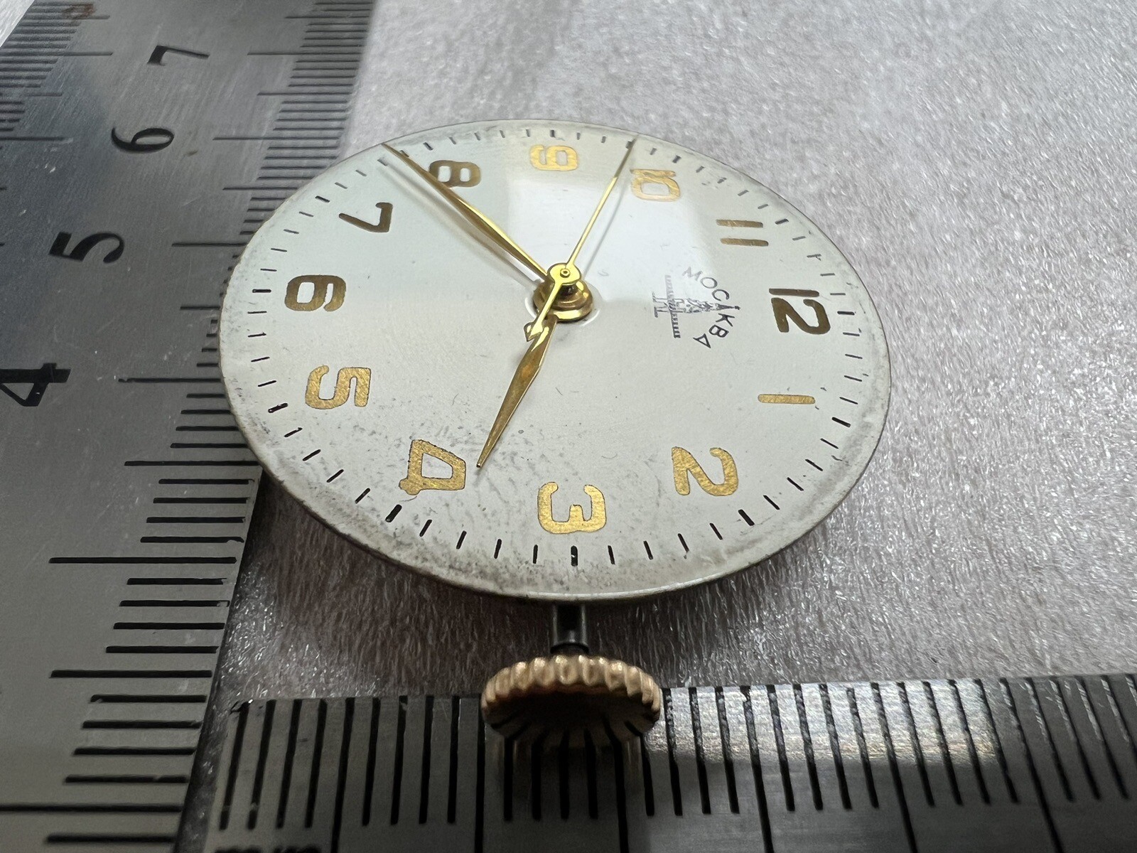 Watch movement USSR Moskva From Gold Watches 1MCHZ. FOR PARTS