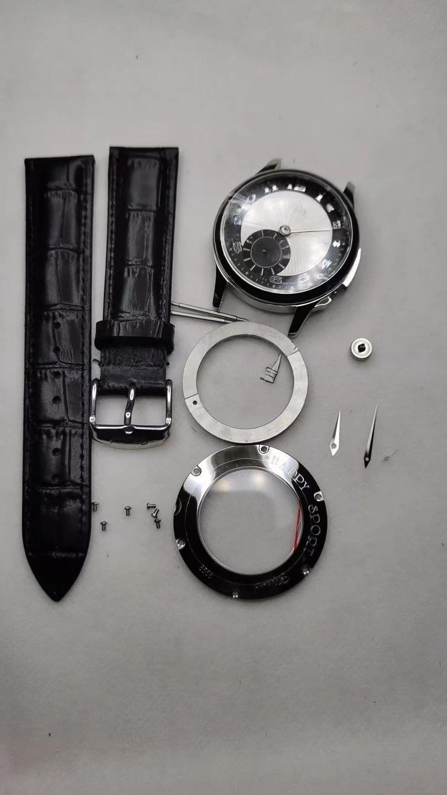 2824 40mm stainless steel case with strap kit