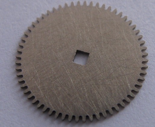 LeCoultre 910 & 911 watch movement part: ratchet wheel 450