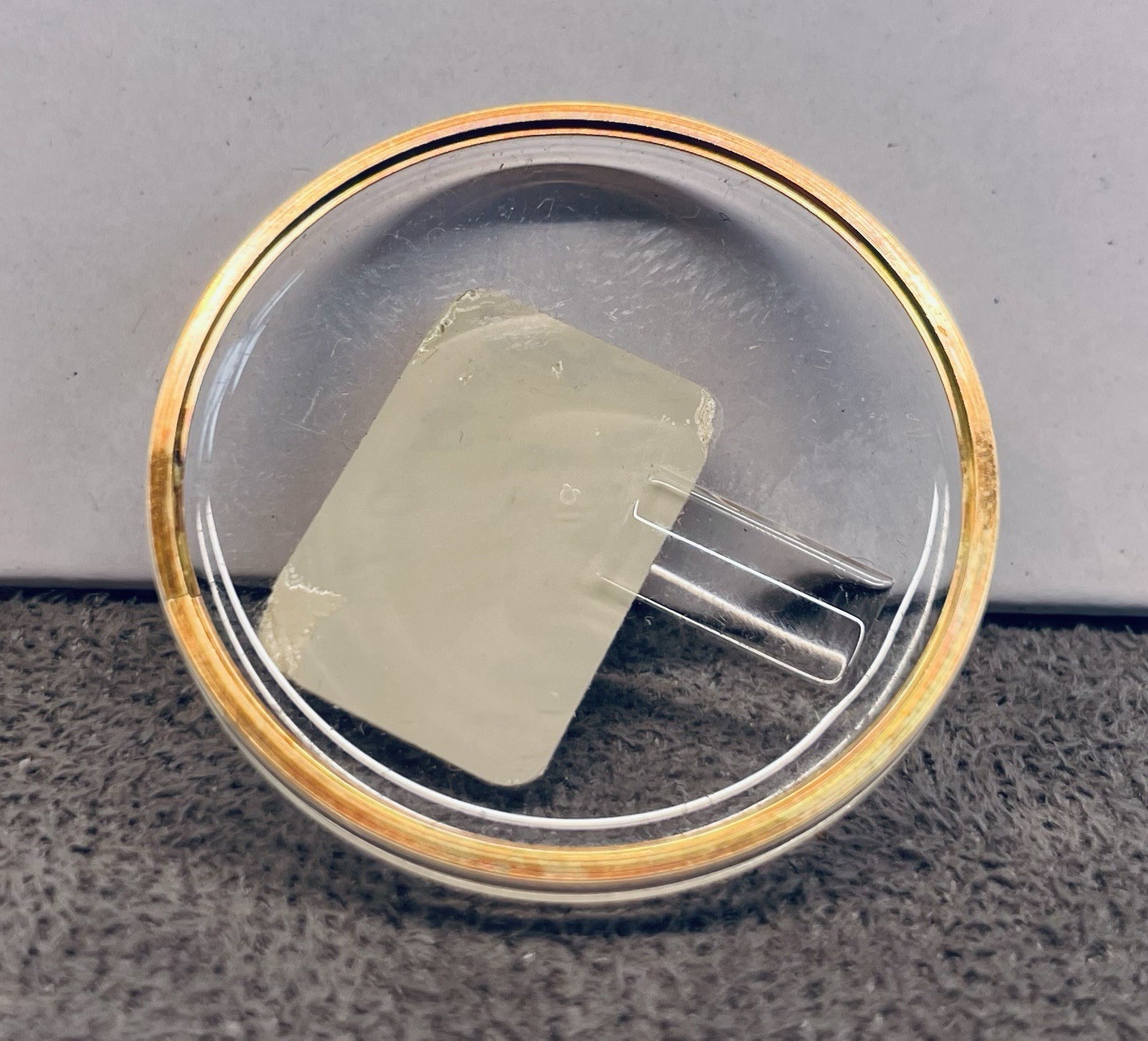 OMEGA Watch Crystal Yellow Ring 166-036 Calendar Date Loupe 5123