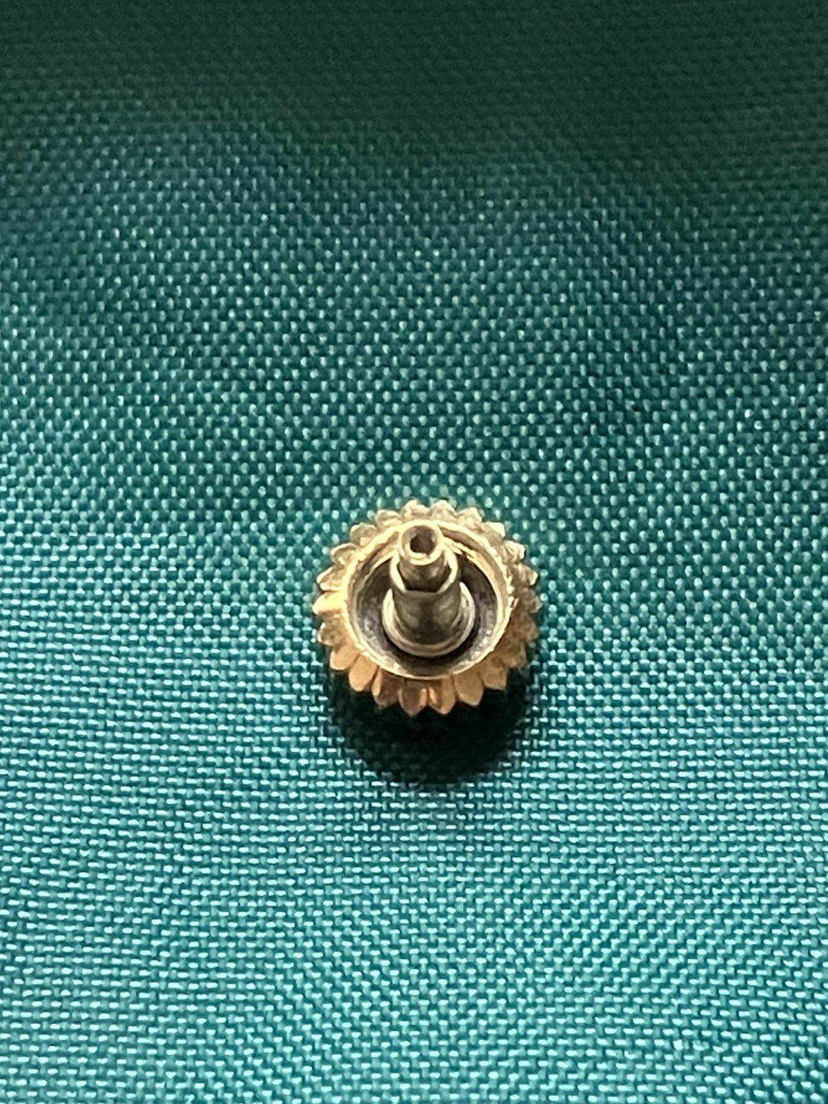 Genuine Rolex 18K Yellow Gold 6mm Crown for 36/41 Datejust etc..Preowned