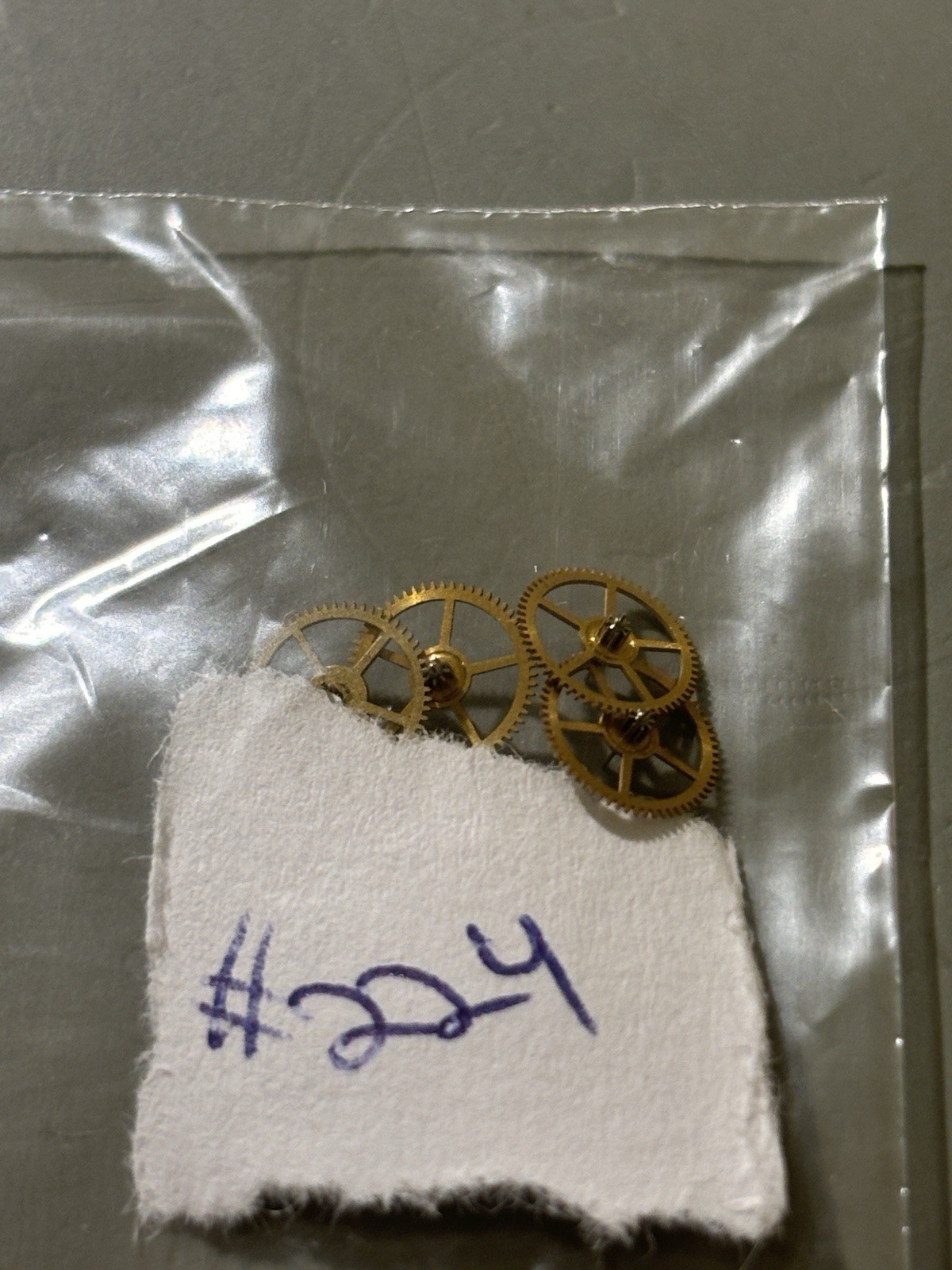 MOVADO Cal 470 – 224 4th wheel NOS