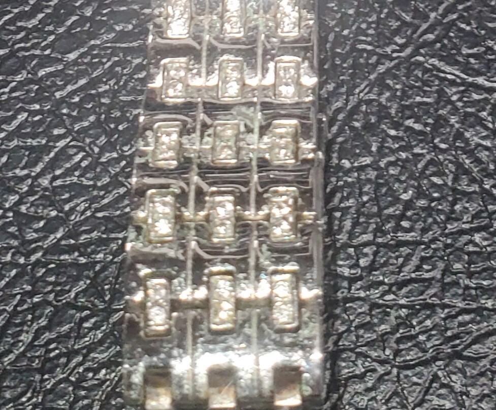 Croton Automatic Gemmed Watch Sapphire Crystal Silver 25 Jewels Mother Of Pearl