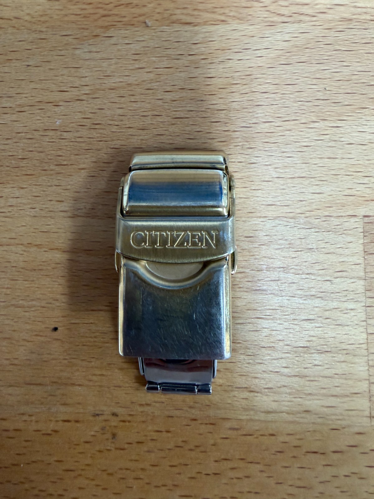 Authentic Used Citizen Gold Tone Fold Over Watch Clasp Buckle Fit Both Ends 18mm