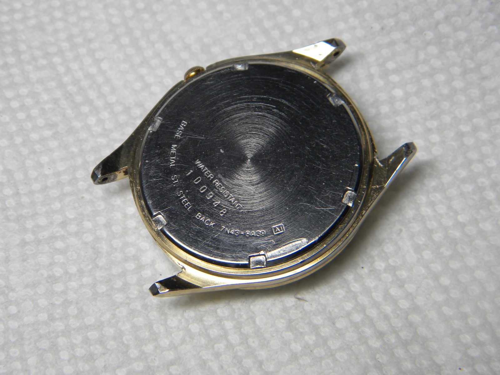Seiko Case Quartz 8123-6009 & Seiko Quartz Wrist Watch 7N43-8A39 NoRun Parts