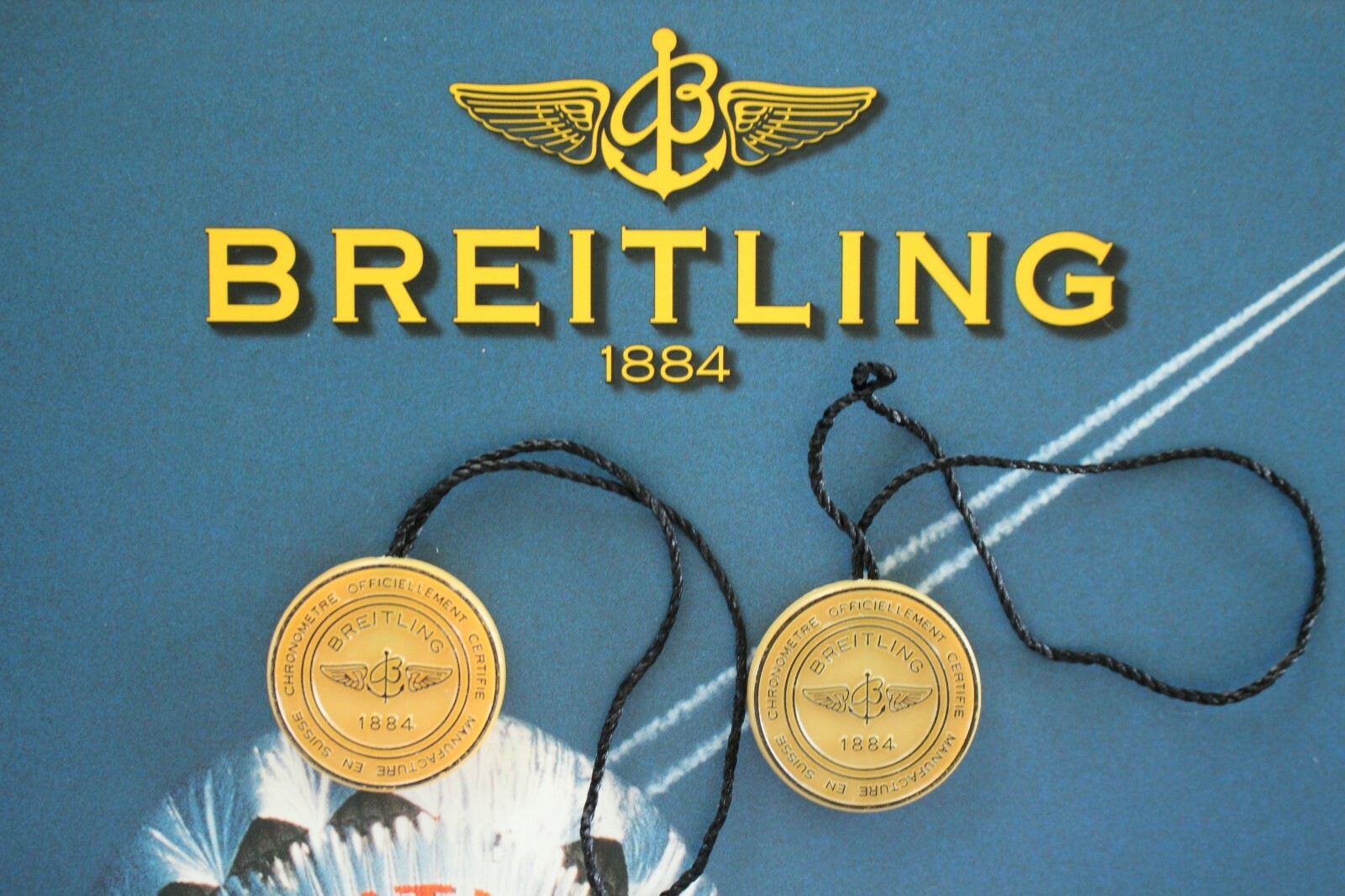 BREITLING FACTORY JEWELERS SALES ACCESSORY YELLOW PLASTIC WATCH HANG + SWING TAG