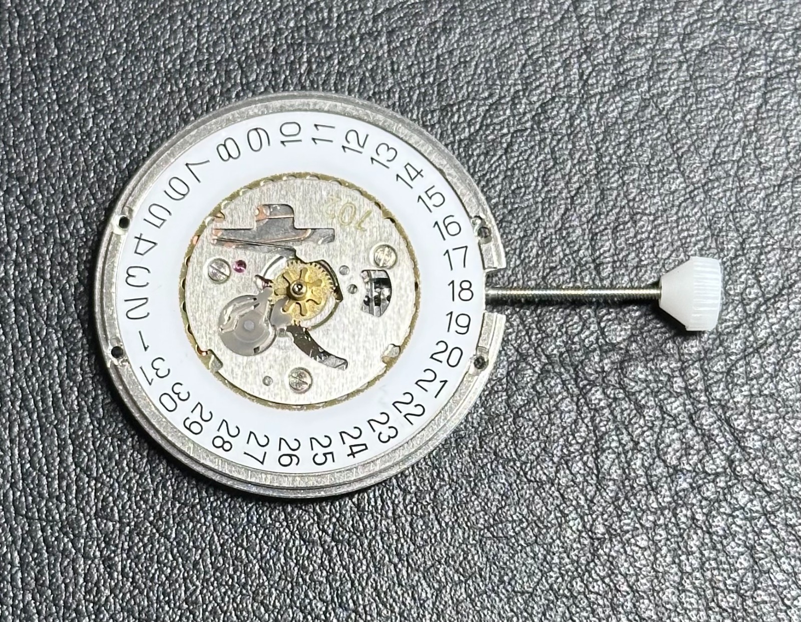 GENUINE PUW 250N – 253N QUARTZ MOVEMENT GERMANY DATE@3 – NOS FROM STOCK