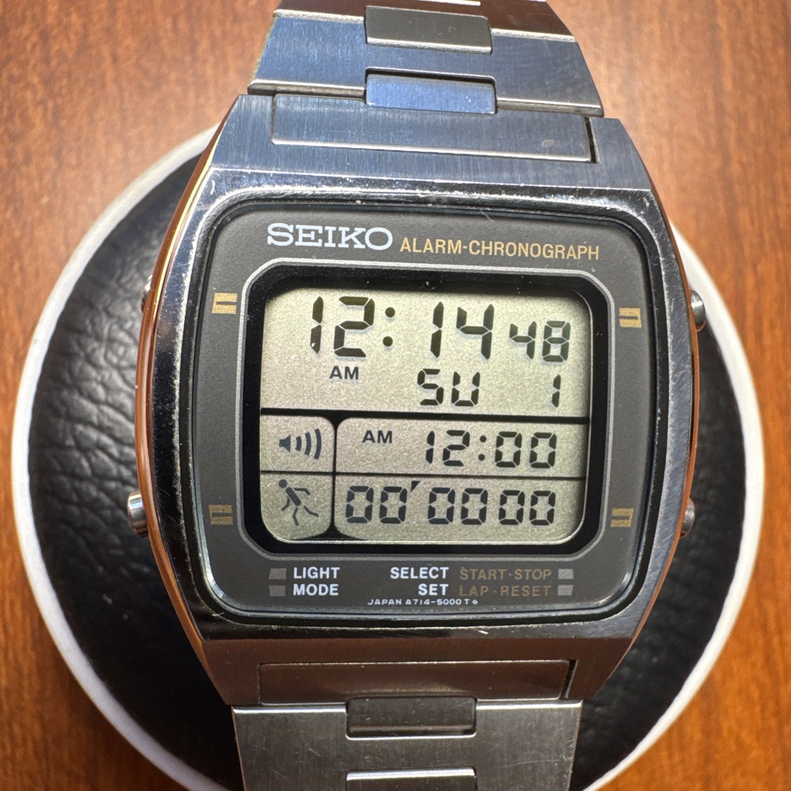 Vintage Digital SEIKO A714-5009 L.C.D WATCH Running Man 1983 NEAR MINT 36MM