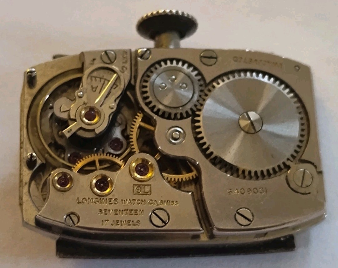 1942 Longines 9L Manual Wind Wristwatch Movement Hands Dial Running