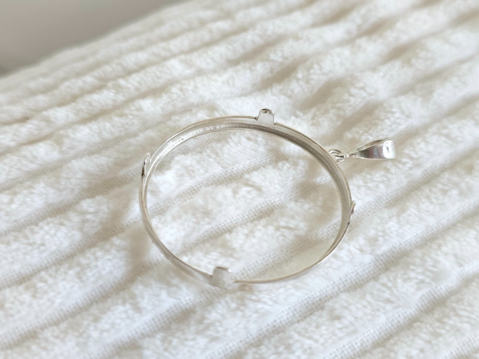 925 Sterling Silver Prong Back Diamond Cut Bezel for 36mm Coins