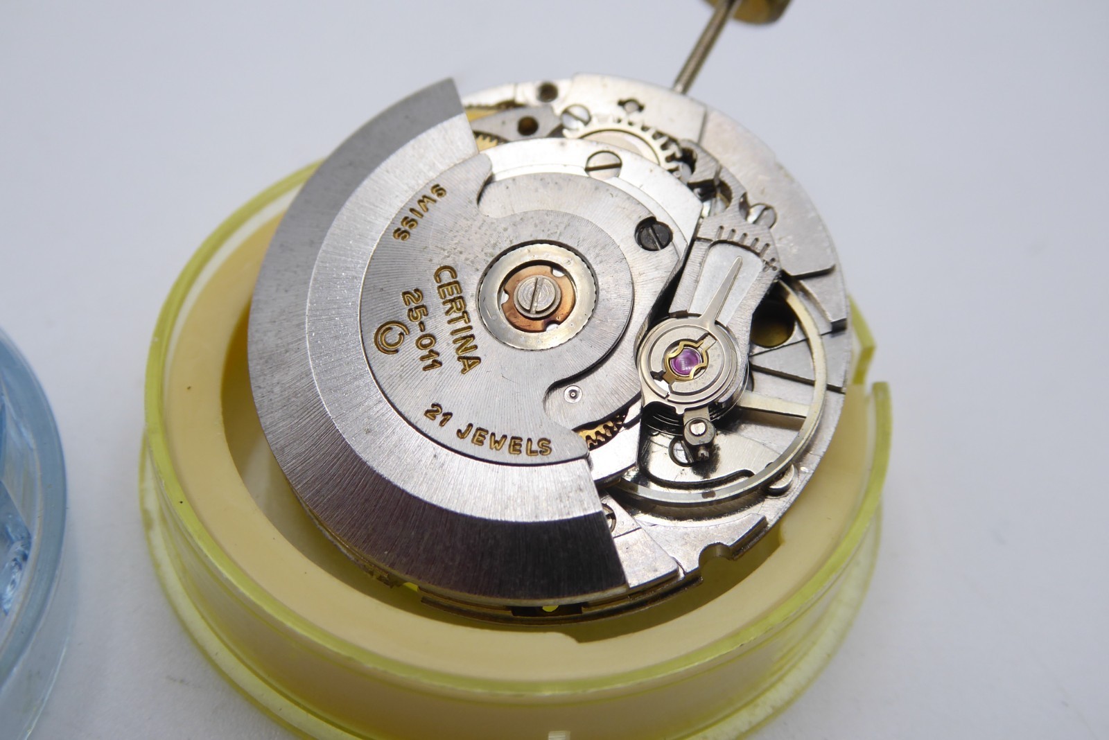 Certina Swiss automatic movement 25-011